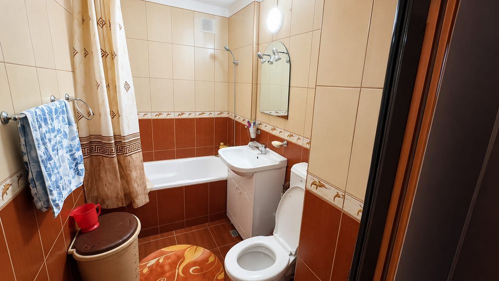 Vând apartament 2 camere mobilat