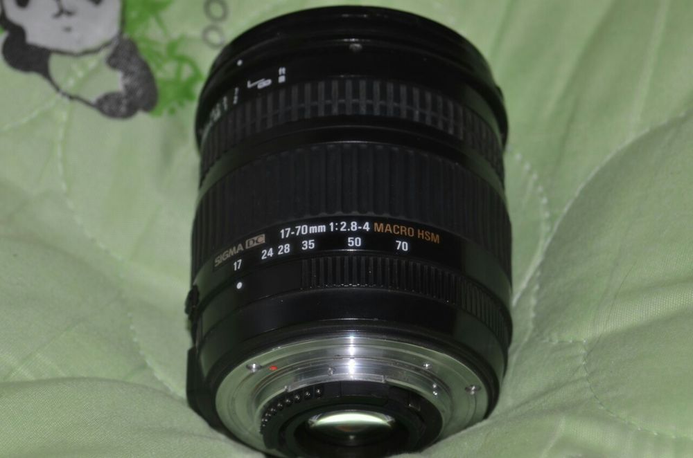 Объектив Sigma DC 17-70mm macro HSM