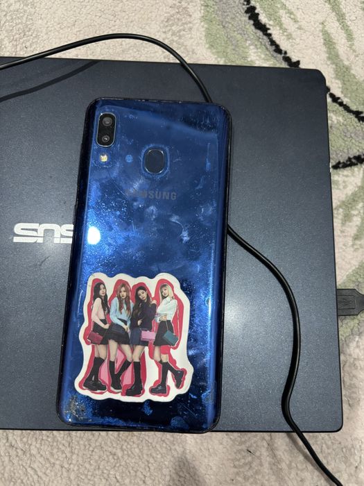 Продам самсунг а20