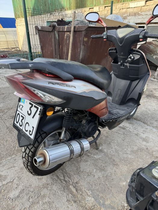 Скутер с документами