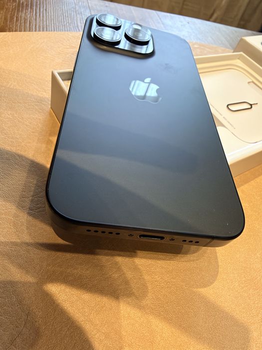 IPhone 15 pro 128