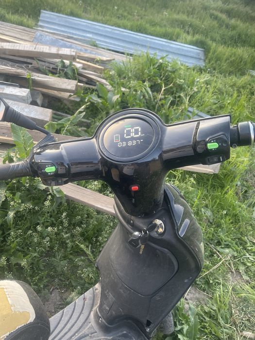 Scuter electric sulina mdb prinde 30-45km la ora