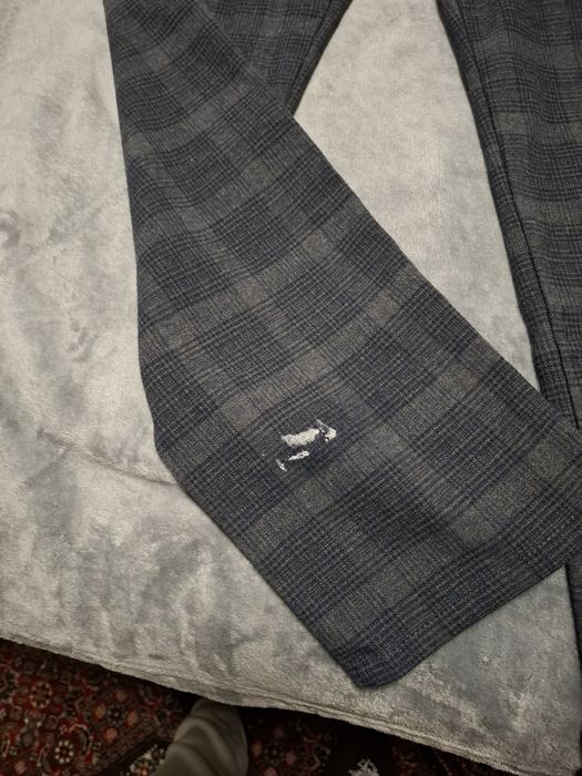 2 perechi de pantaloni pătați