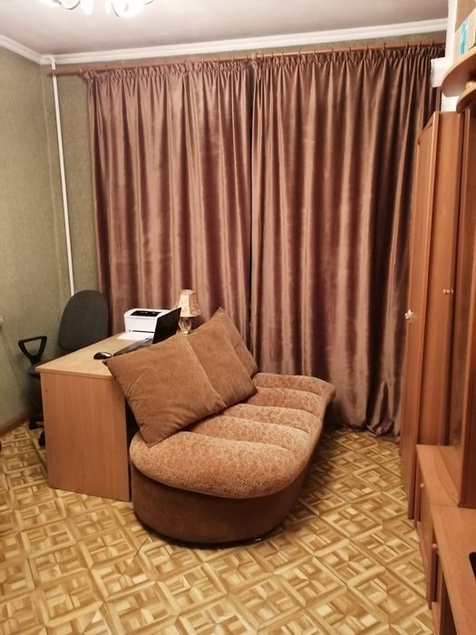 Продается тахта с подушками