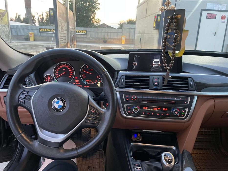 BMW 3 Series 2013 — imagine 3