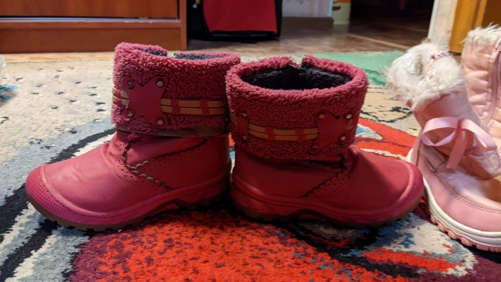 Продам сапожки зимние на девочку