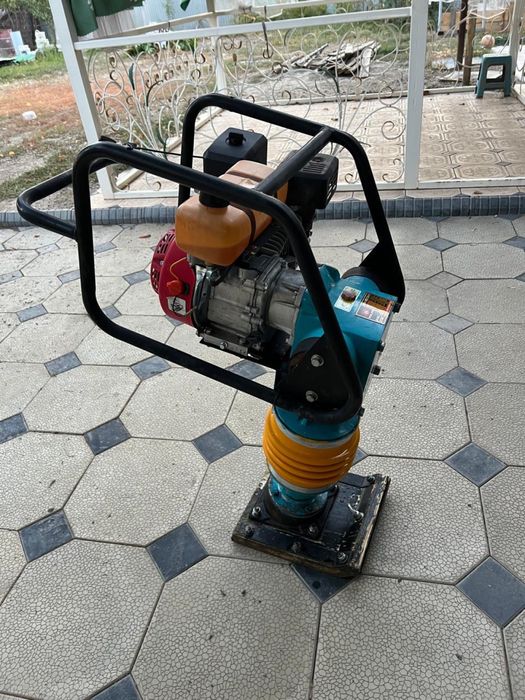 Вибротрамбовка кузнечик шлепнога