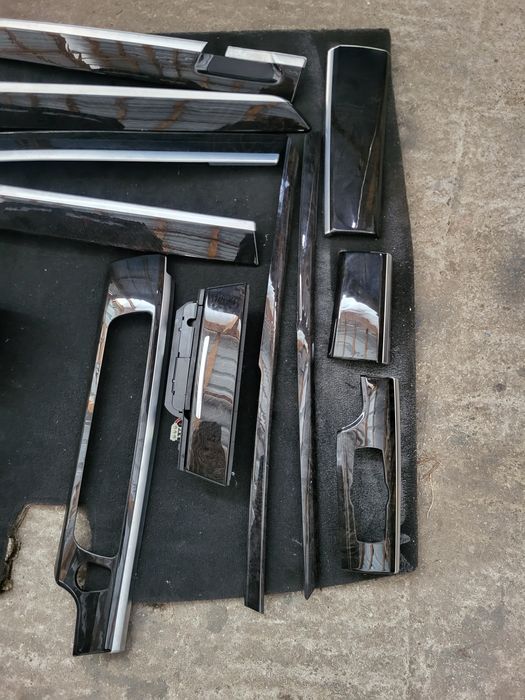 Интериорни лайсни тъмен махагон за BMW F01