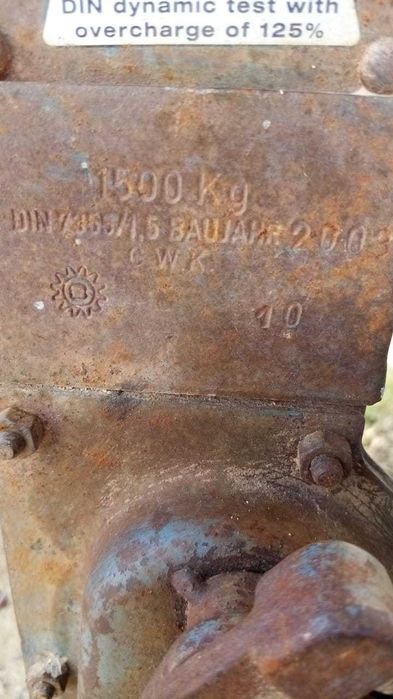 Продаётся домкрат железнодорожный.
