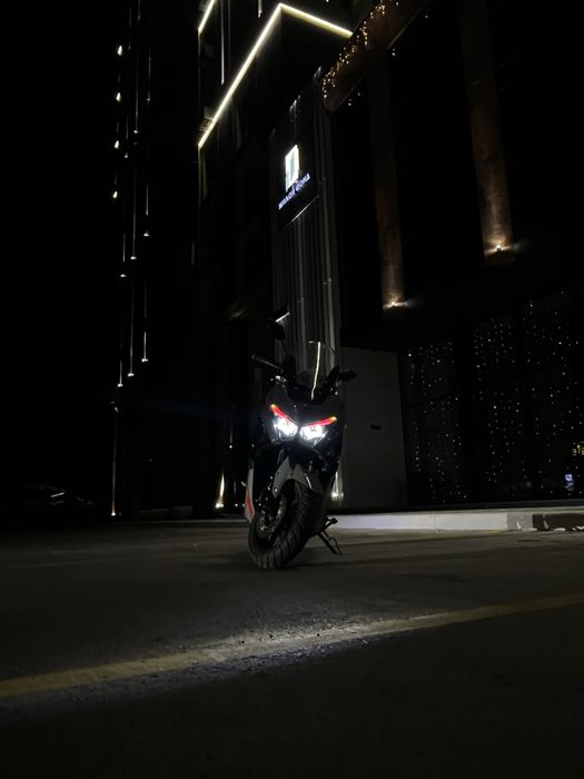 Продам макси скутер