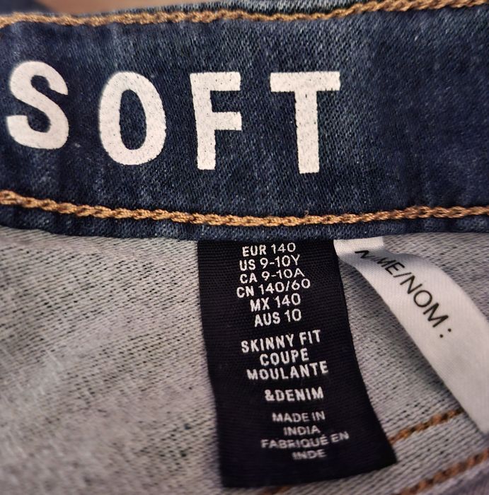 Blugi  pt băiat,varsta 9-10 ani