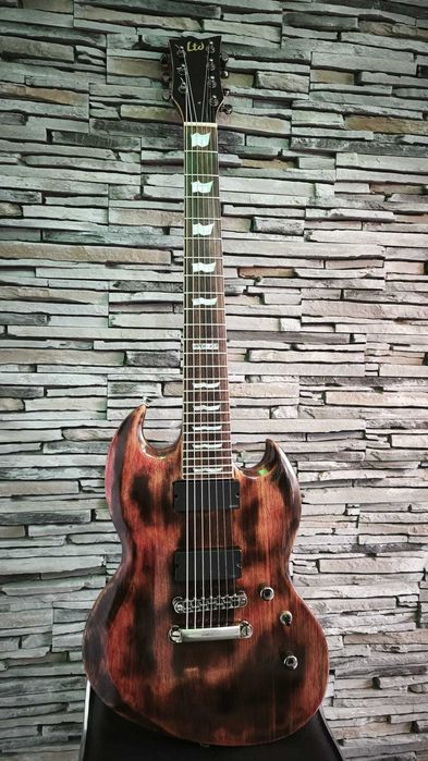 Chitara electrică ESP LTD VIPER 407 - EMG Custom - Korea
