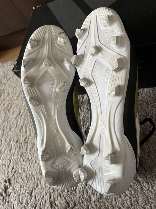 Мъжки футболни бутонки Adidas F50