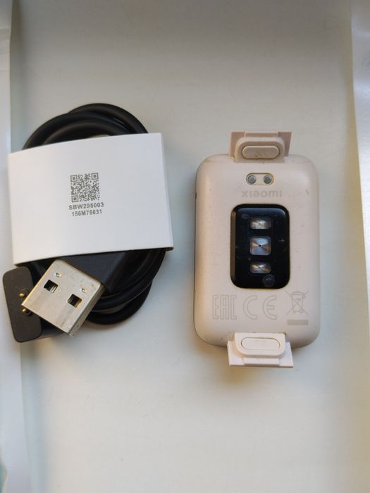 Mi band 7 Pro в идеальном состоянии.