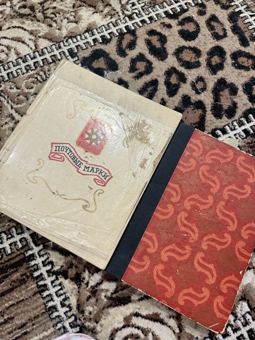 два альбома марок коллекция