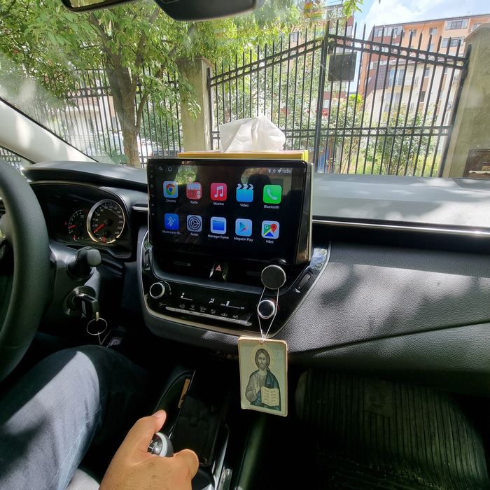 Navigatie android Toyota Corolla Waze YouTube GPS BT USB