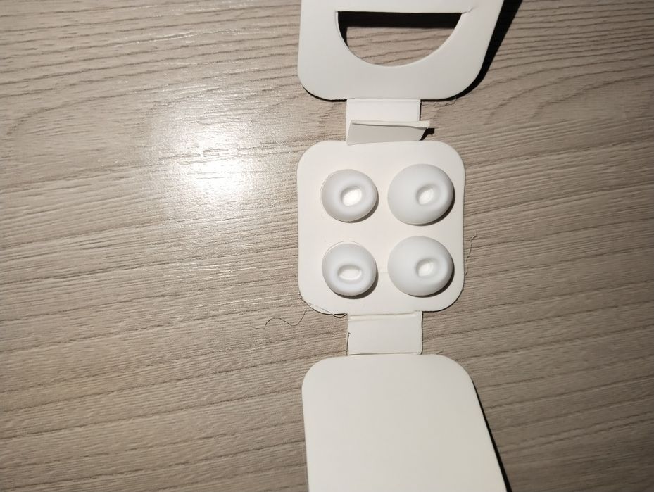 Продаю наушники AirPods Pro