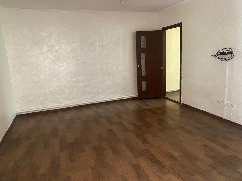 Үйдің жарты бөлігі  сатылады