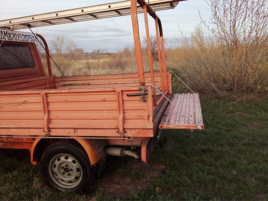 Volkswagen Transporter.  T-4