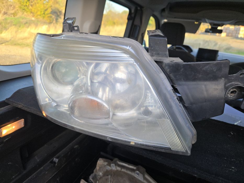 Фарове за мицубиши аутлендър 2004-2006 Mitsubishi outlander