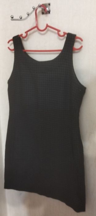 Продам платья б/ в хорошем состоянии.