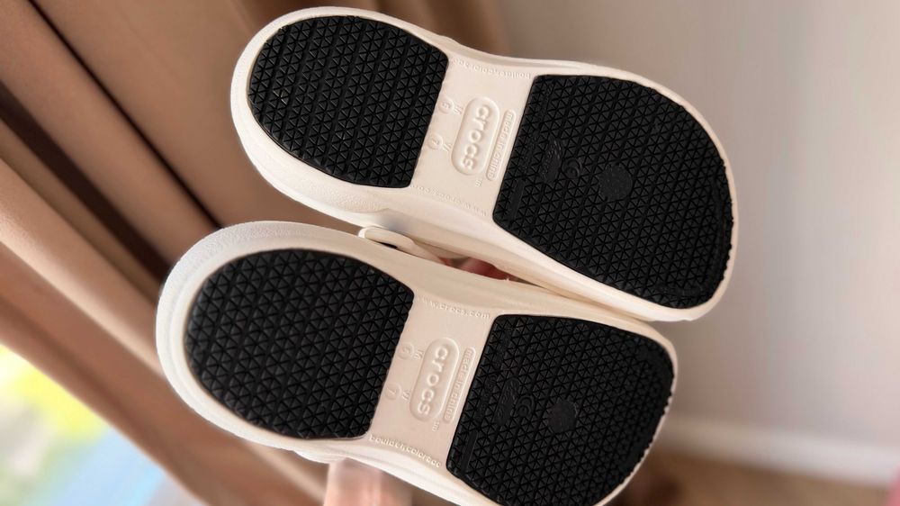 Crocs Bistro: обувь профессиональная