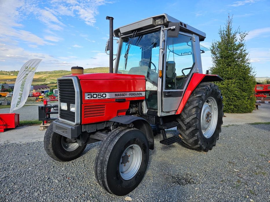 Massey Ferguson 3050 Tractor Massey Ferguson 3050, cabina, servodirectie, import Olanda