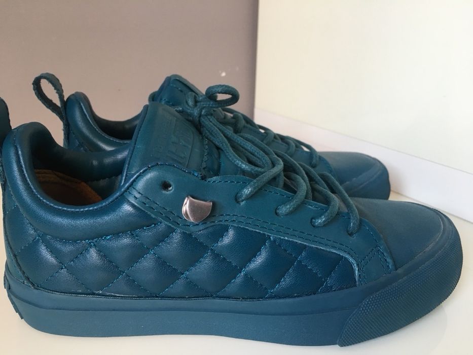 Кецове Converse нови