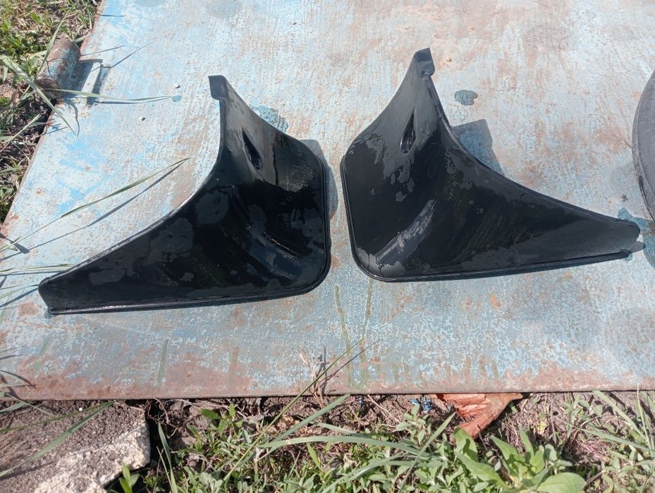 Продам брызговики на королу