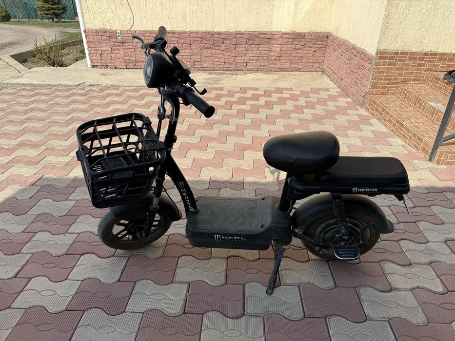 Продается электросамокат в отличном состоянии