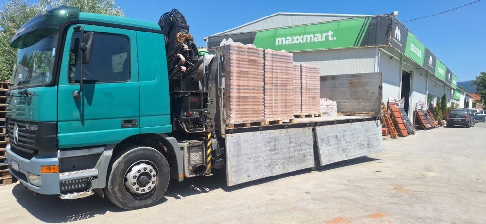 Транспортни услуги с Кран и Падащ Борд и щипка за инертни  материали