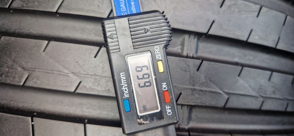 2 Anvelope ca noi Falken 225 35 R19 de vara