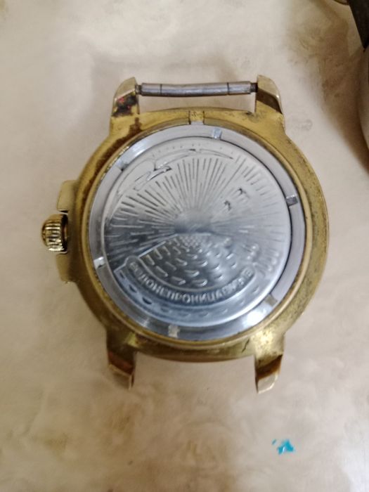 Советтік сағат және метір