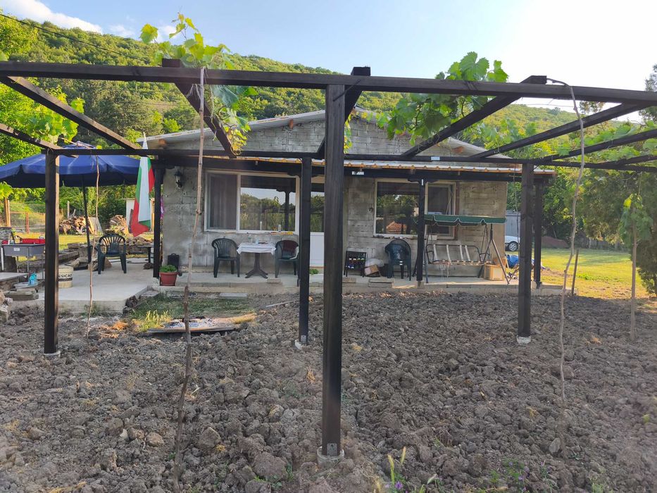 Продава се Къща в Варна, Окръжна болница - 50 кв.м за 978 €/кв.м - Снимка #1