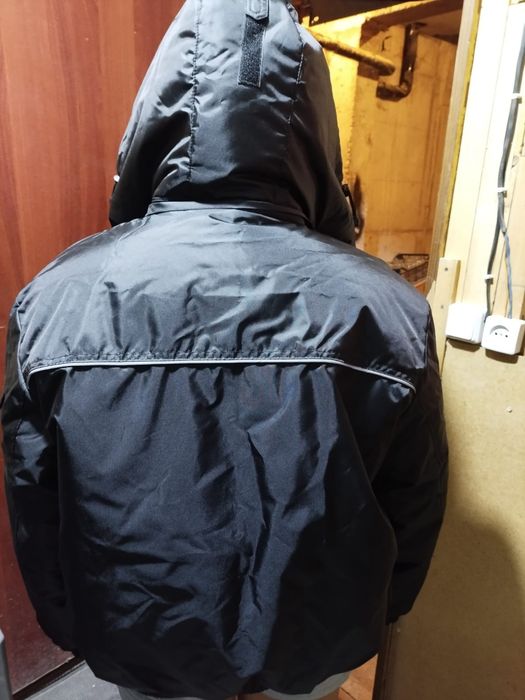 Продам комплект зимней охраной формы
