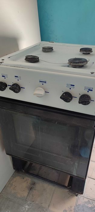 Кухонная плита б/у