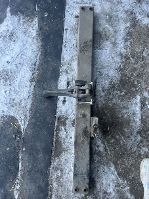 Продам фаркоп w124