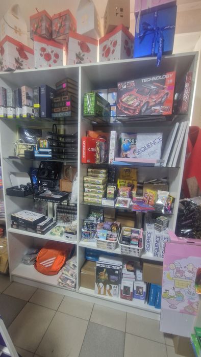 Шкаф, полка в магазин