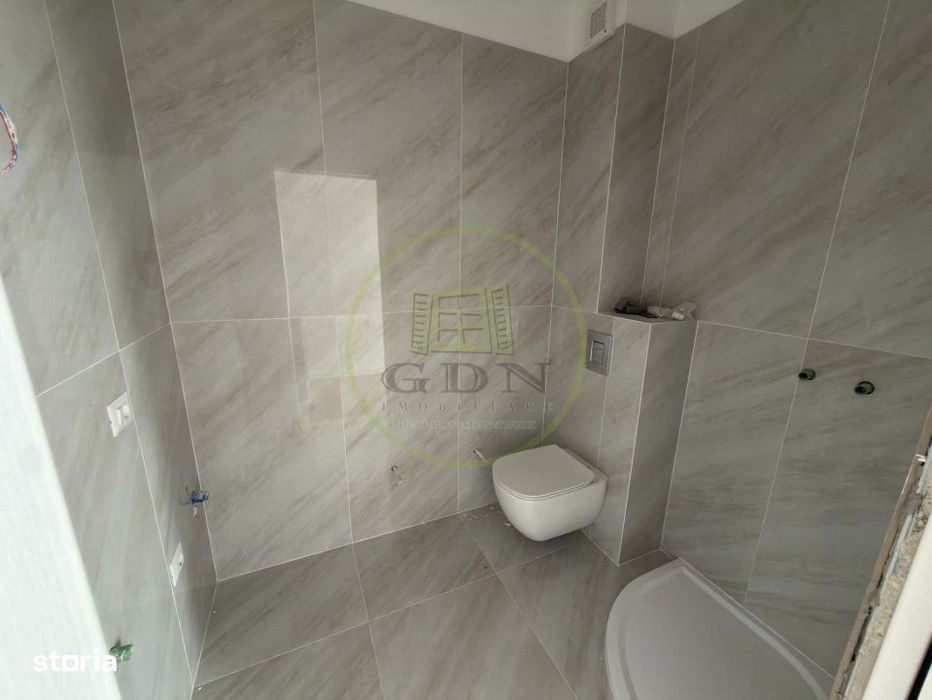 Apartament 2 camere, decomandat, 99.5 mp, Centru
