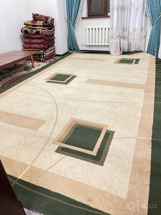 Gilam holati yaxshi razmeri 3×55