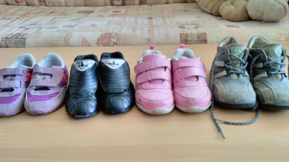 Бебешки и детски ботуши,маратонки,сандали и пантофи