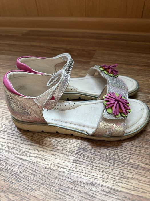Сандали детские 35 размер