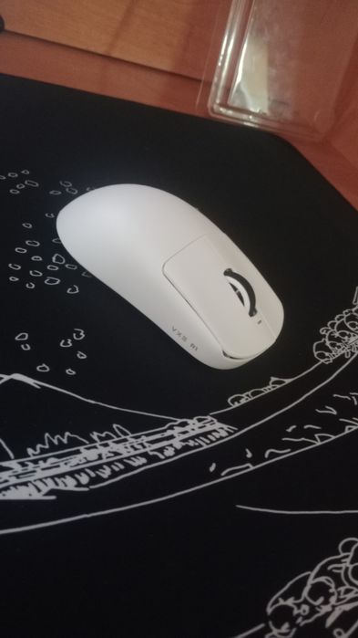 Продам мышь vxe r1 se+