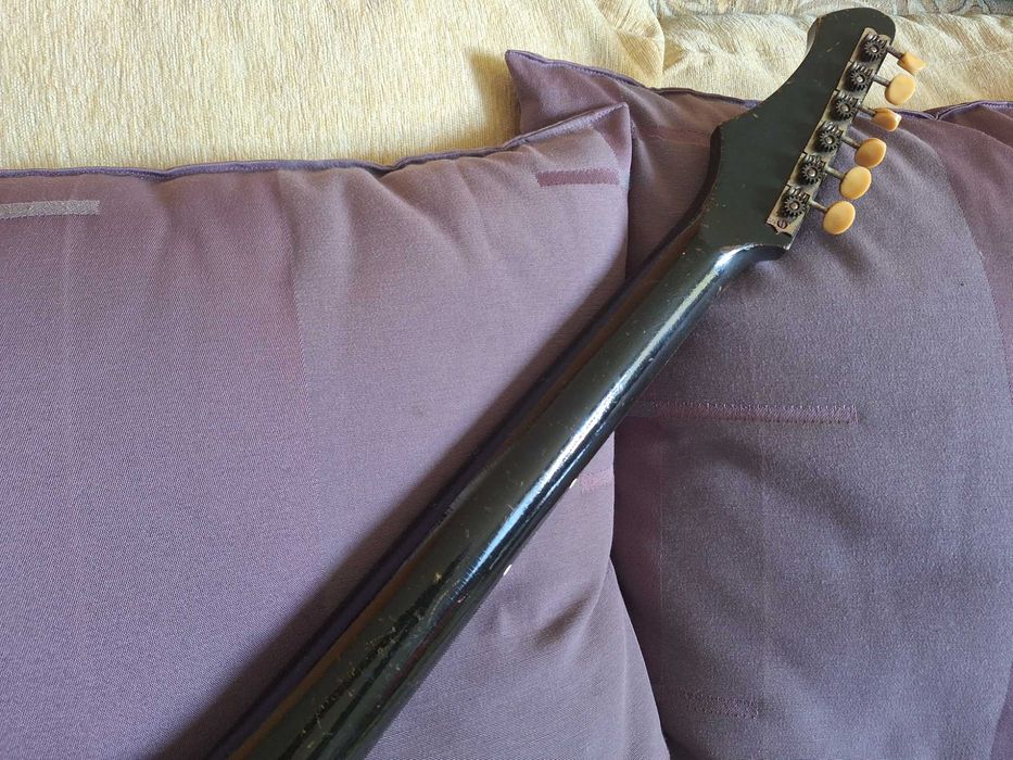 Ретро българска китара Орфей