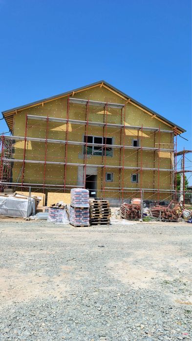 Executam lucrări de amenajări interioare exterioare