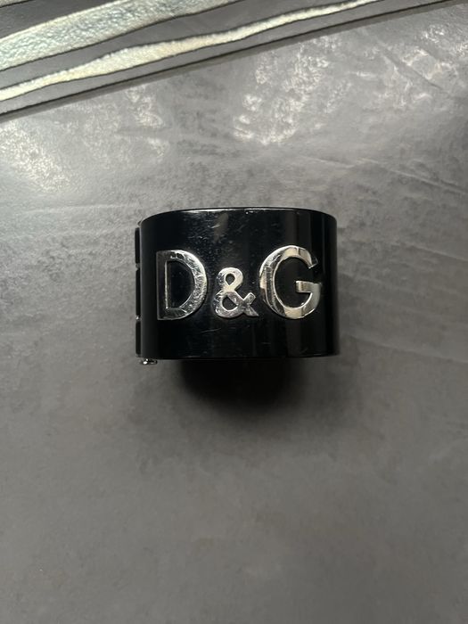 Оригинална гривна