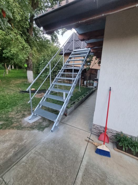 scări metalice galvanizate
