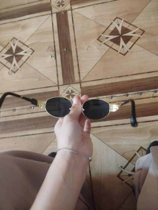 Продам очки солнцезащитные