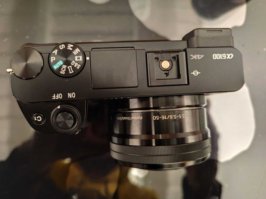 Aparat foto-video 4k Mirrorless Sony Alpha A6100 + obiective kit
