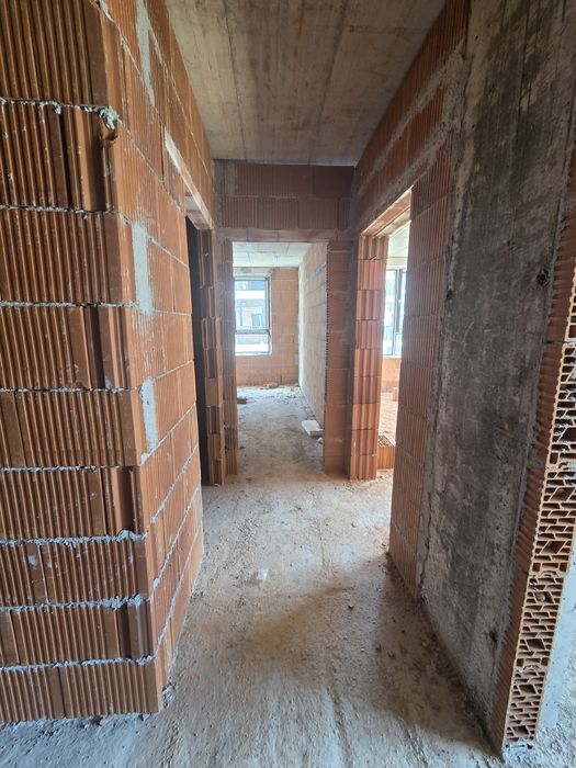 Продава 3-стаен Перник, Изток на акт 14